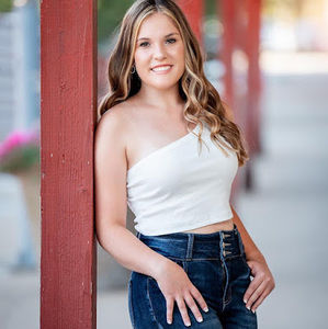 Meet your Posher, Hailee